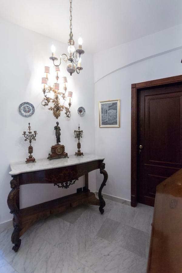 Palazzo Doria D'Angri Bed & Breakfast Napoli Dış mekan fotoğraf