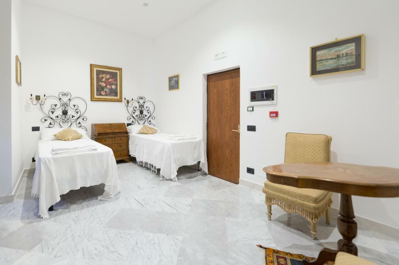 Palazzo Doria D'Angri Bed & Breakfast Napoli Dış mekan fotoğraf